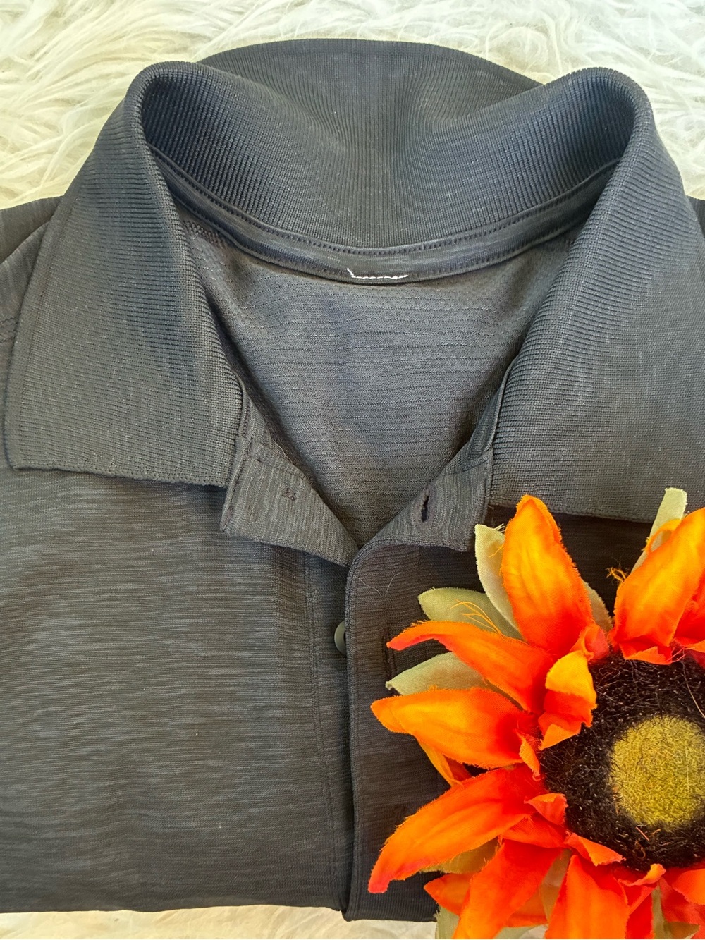 🌺Like new LULULEMON men’s polo shirt large 🌺
